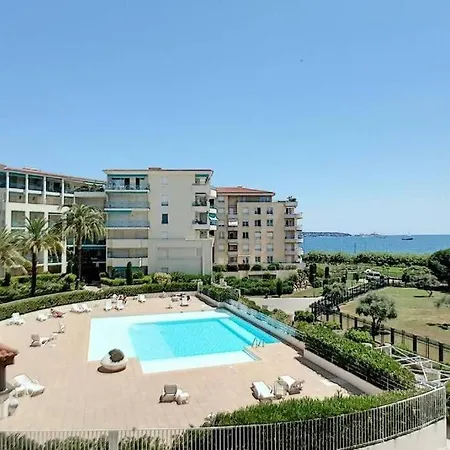 شقة Au Coeur D'antibes - Clim, Piscine Et Parking أنتيب