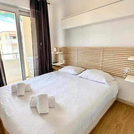 شقة Au Coeur D'antibes - Clim, Piscine Et Parking أنتيب